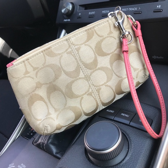 Coach Wristlet - Picture 3 of 7